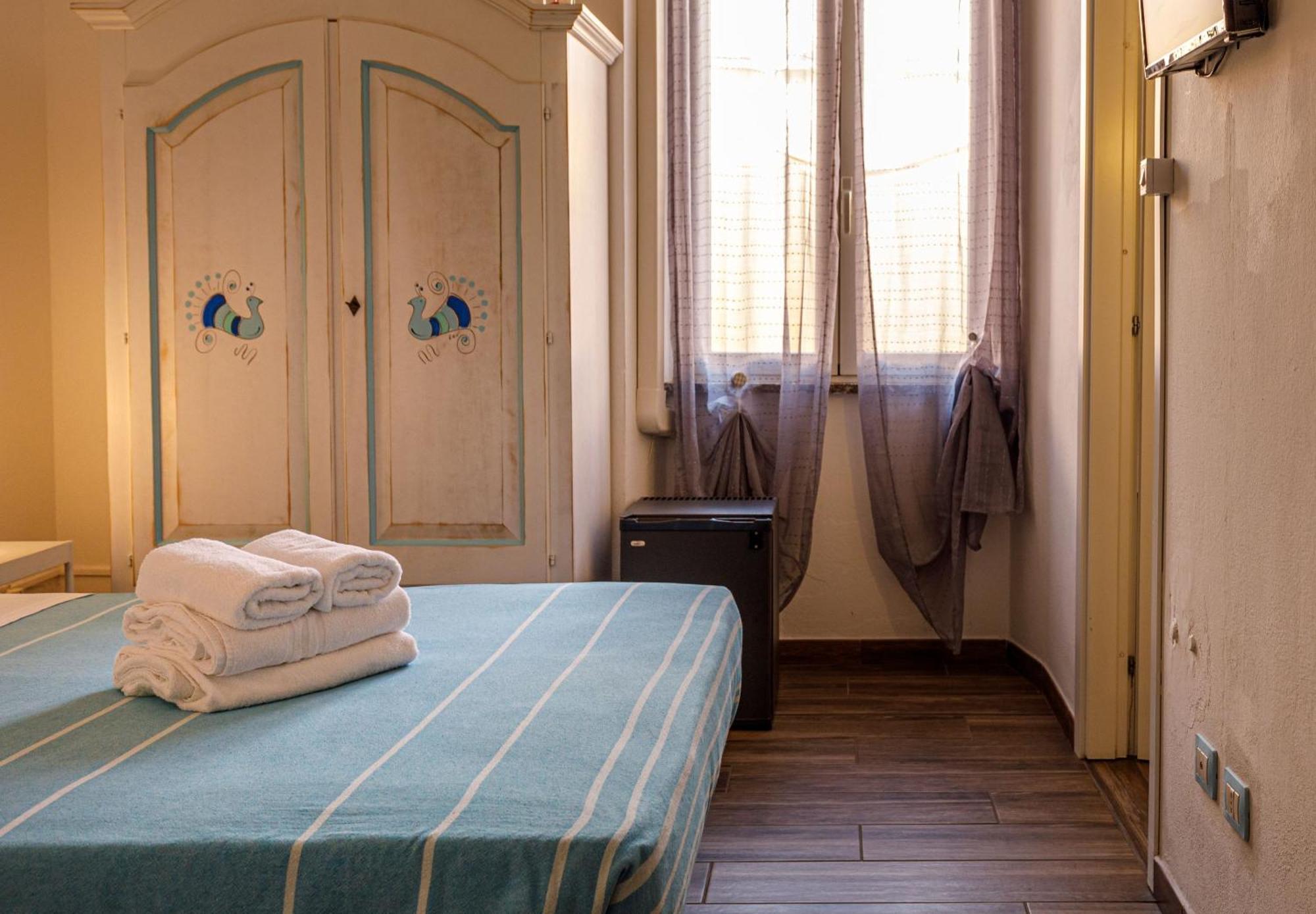 Onlyrooms I - Central & Quiet Area Cagliari Exterior foto